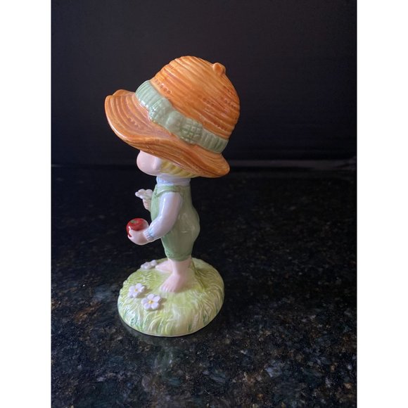 Joan Walsh Anglund Country Boy Figurine, 1981 - Picture 2 of 8